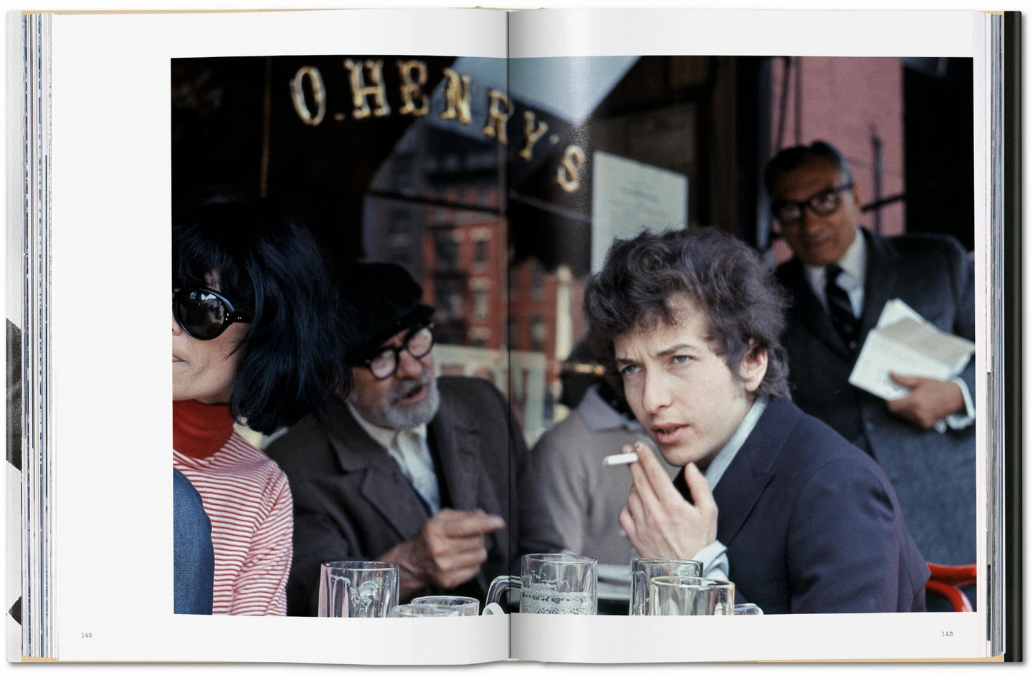 Daniel Kramer. Bob Dylan. A Year and a Day (German, French, English)