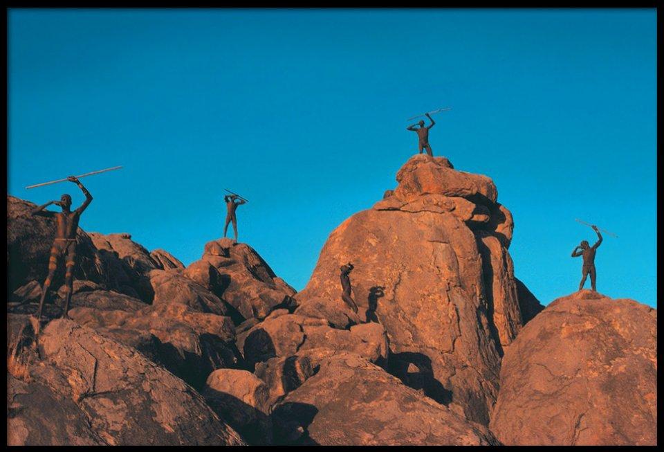 Leni Riefenstahl. Men on the cliffs