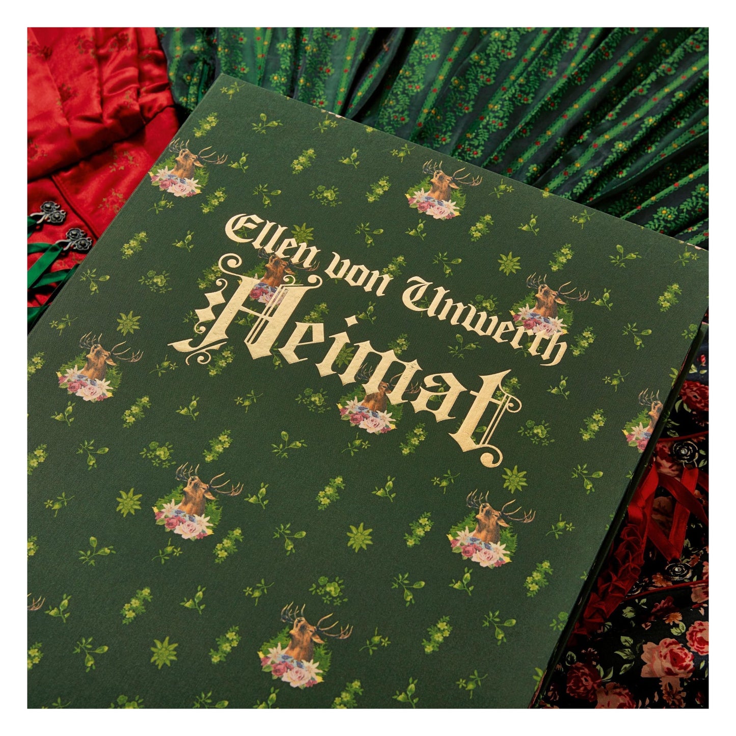Ellen von Unwerth. Heimat, Art Edition No. 201–300 ‘Spy Device’ (German, French, English) (AP)
