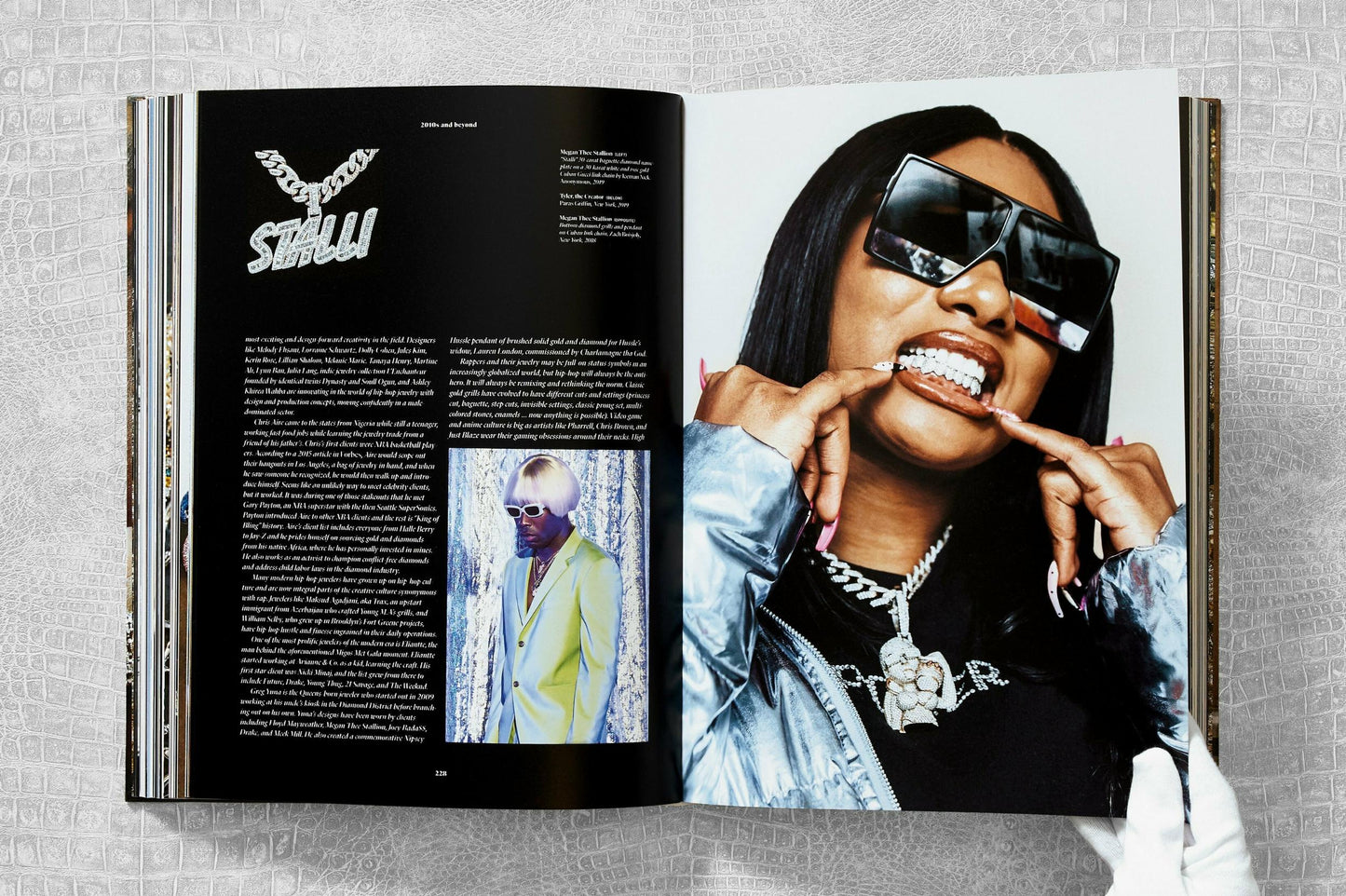 Ice Cold. A Hip-Hop Jewelry History (German, French, English)