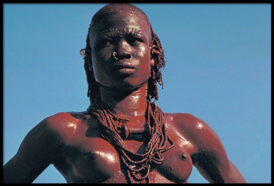 Leni Riefenstahl. Nuba girl Jamila