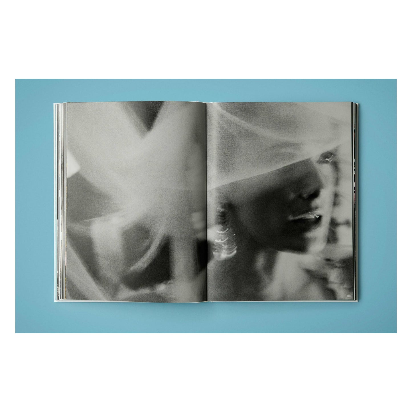 Mario Testino. I Love You, Art Edition No. 1-100 (German, French, English) (SA)