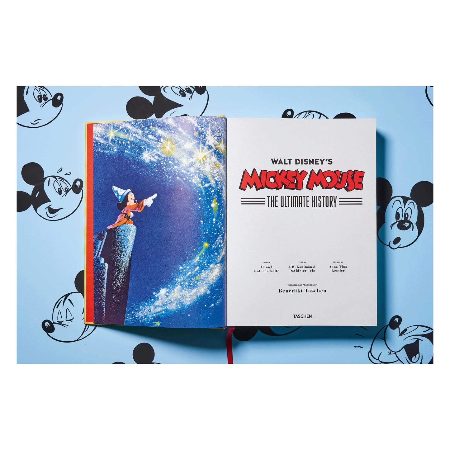 Walt Disney's Mickey Mouse. The Ultimate History (English)