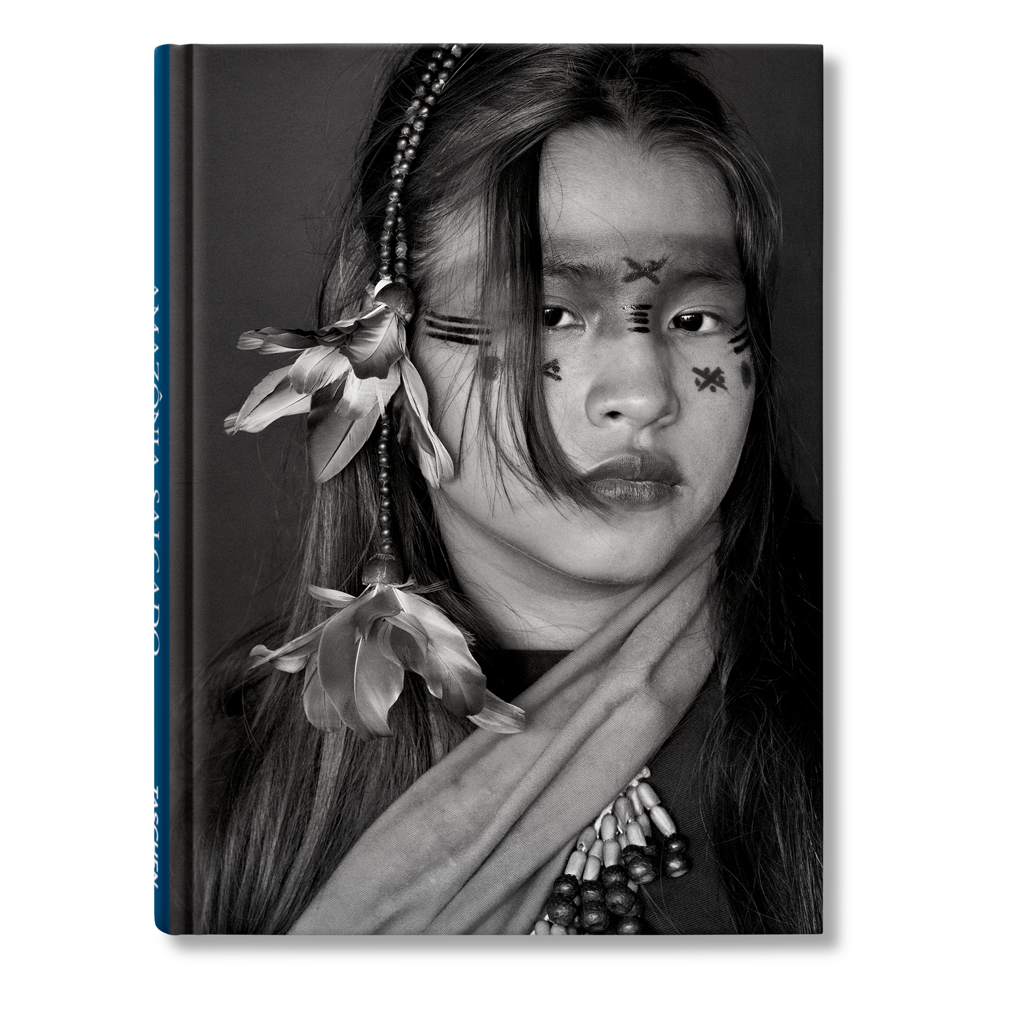 Sebastião Salgado. Amazônia. Notebook ‘Ashaninka Girl’