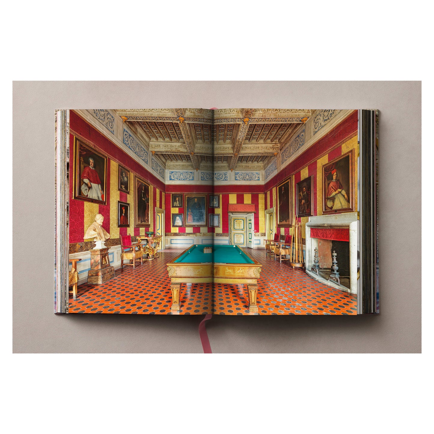 Massimo Listri. Italian Palaces (German, French, English)
