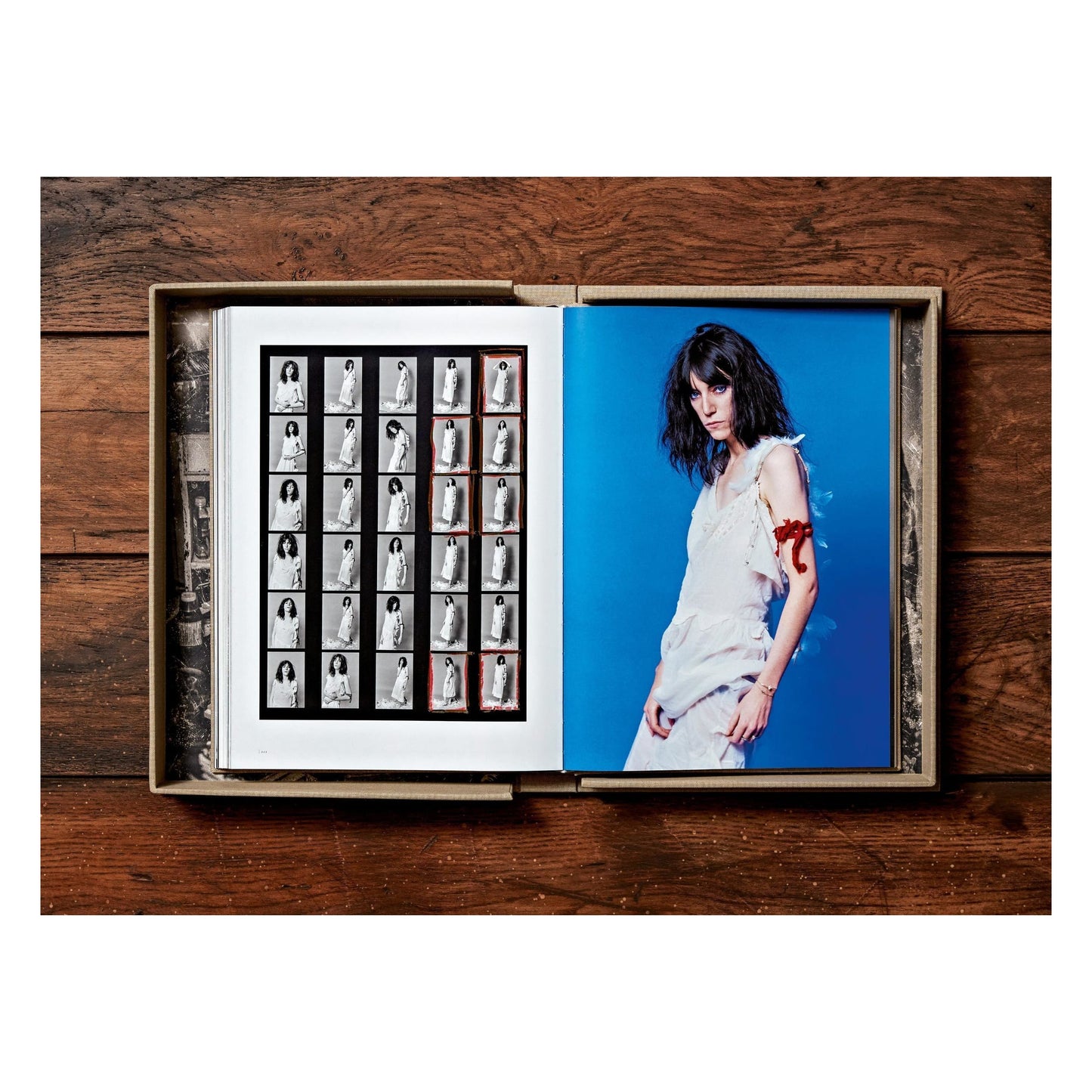 Lynn Goldsmith. Patti Smith. Before Easter After. Art Edition No. 1–100, ‘NYC, 1977’ (English) (AP)