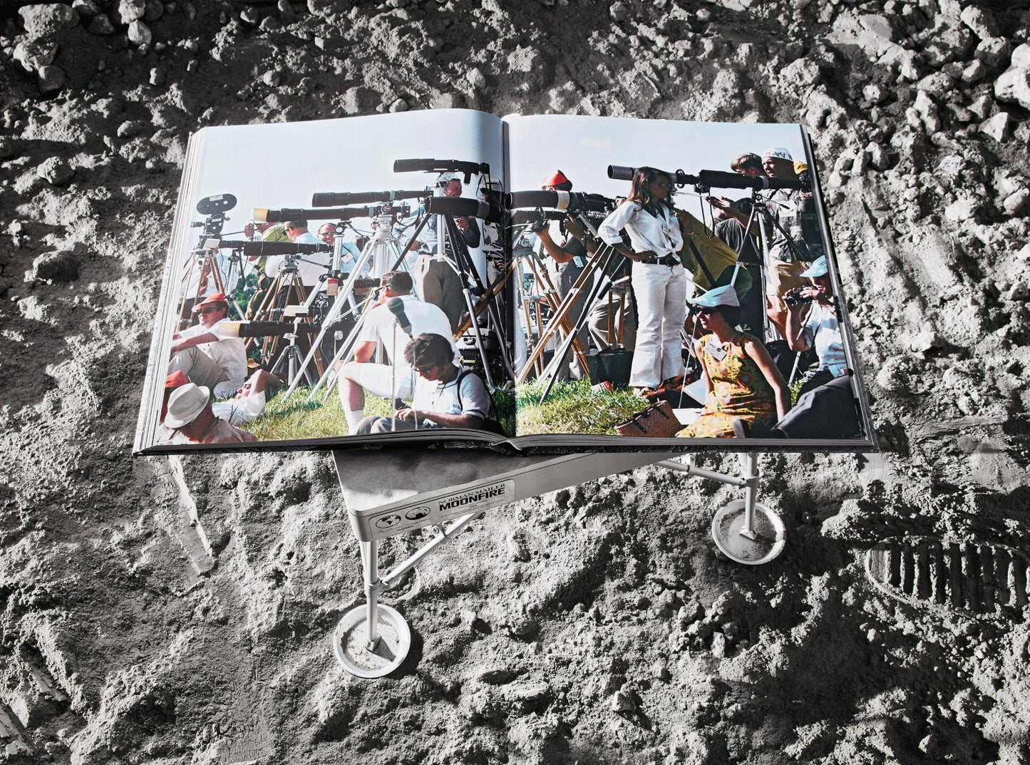 Norman Mailer, Marc Newson. MoonFire, Lunar Rock Edition No. 1,969 ‘NWA 4936’ (English)