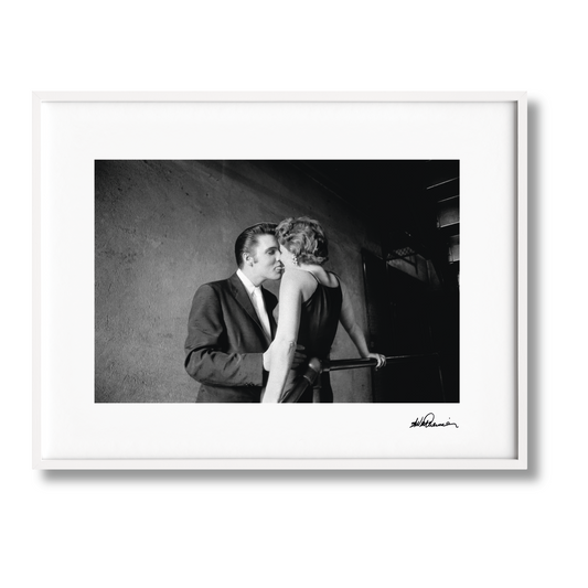 Alfred Wertheimer. Elvis, Art Edition No. 126–250 ‘The Kiss’ (German, French, English) (AP)