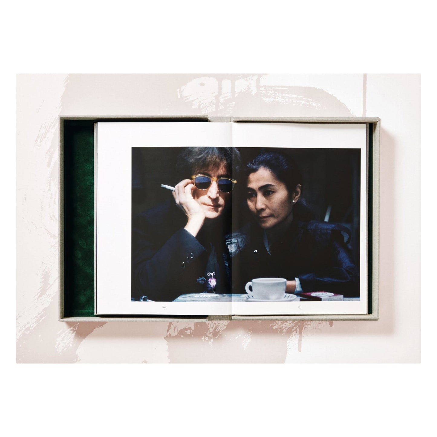 Kishin Shinoyama. John Lennon & Yoko Ono. Double Fantasy (German, French, English, Japanese) (SA)