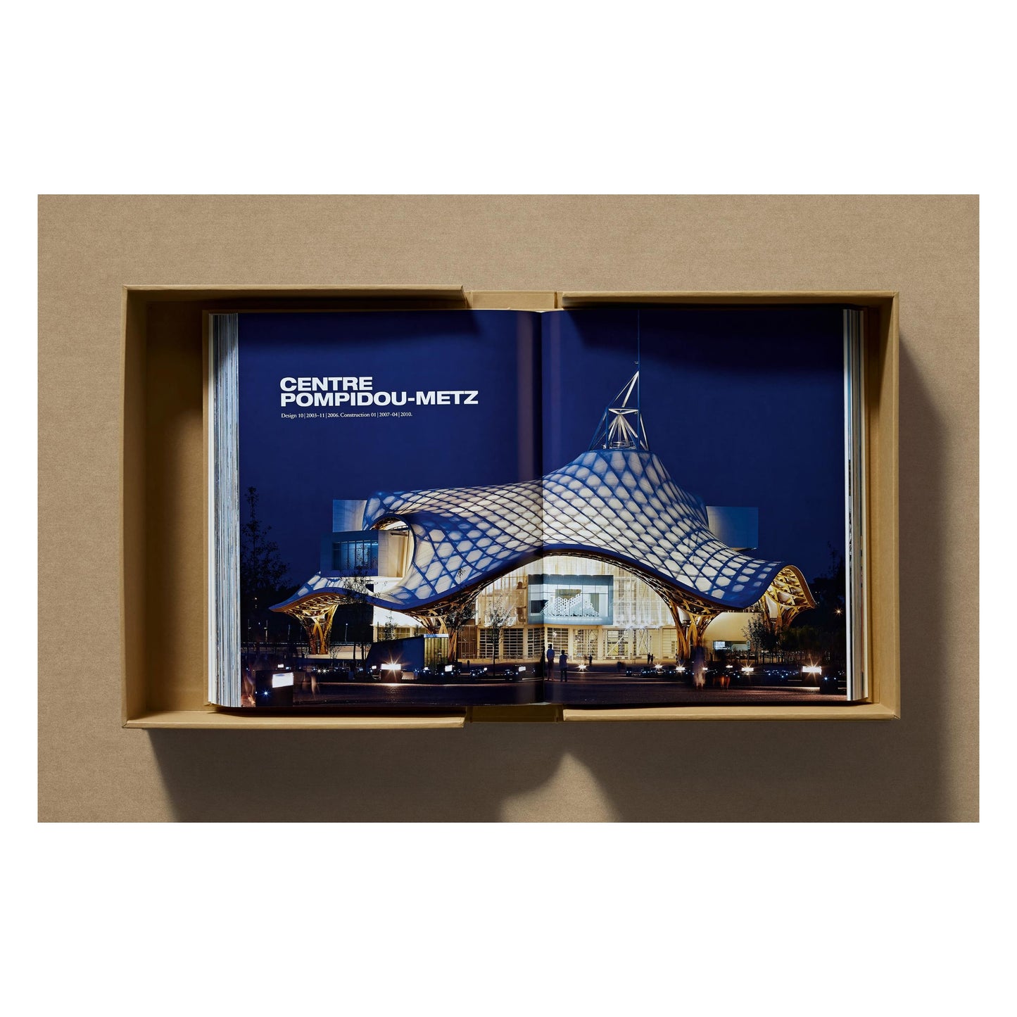 Shigeru Ban. Complete Works 1985–Today. Art Edition ‘Bamboo Gridshell Roof’, 2023 (German, French, English)