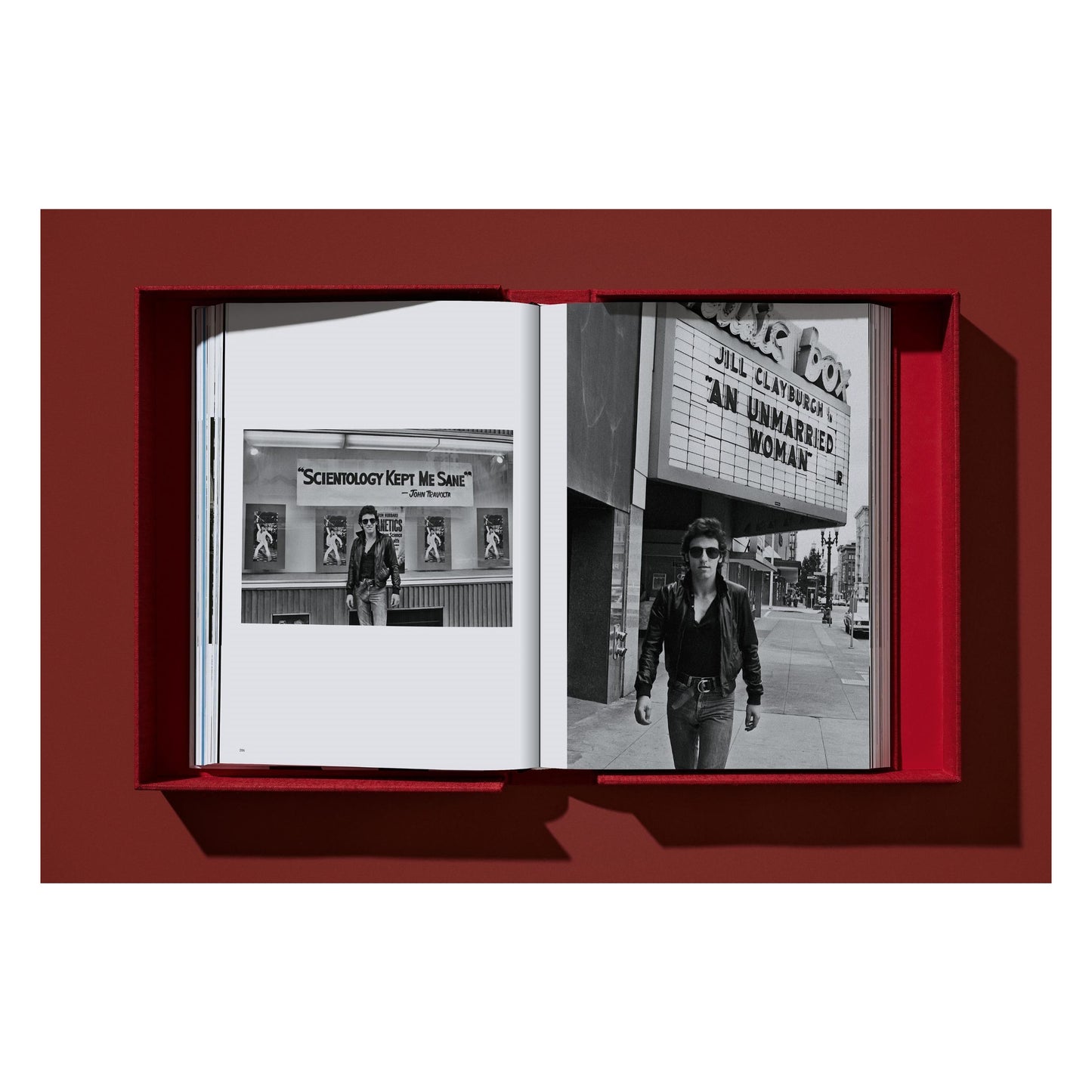Lynn Goldsmith. Bruce Springsteen & The E Street Band. Art Edition No. 101–200 ‘Bruce with Mic Stand, 1978’ (German, French, English)