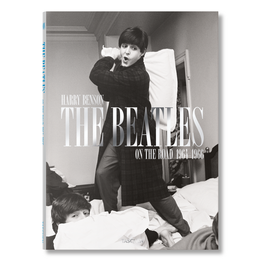 Harry Benson. The Beatles (German, French, English)