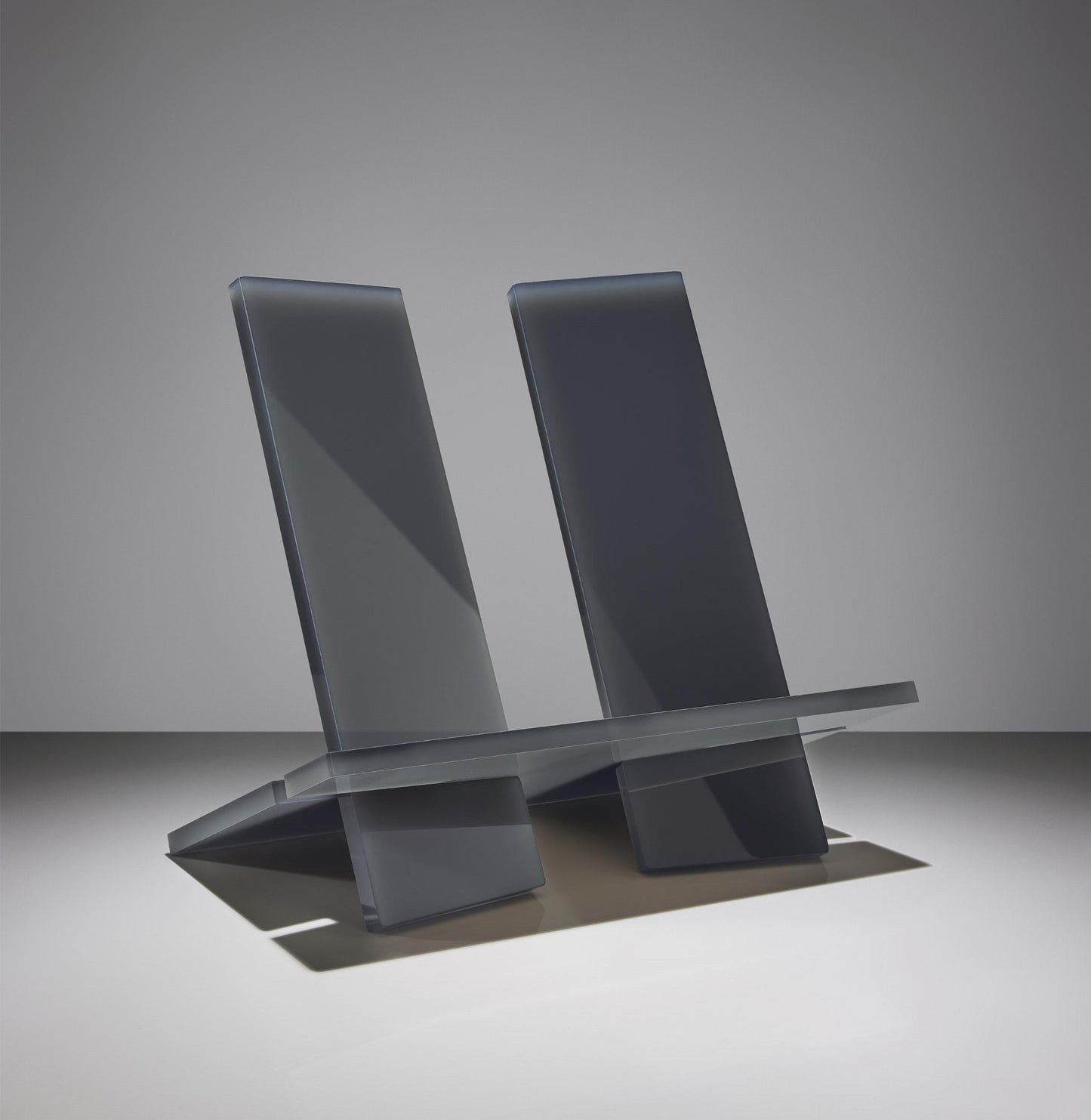 Bookstand. Extra-Large. Urban Grey