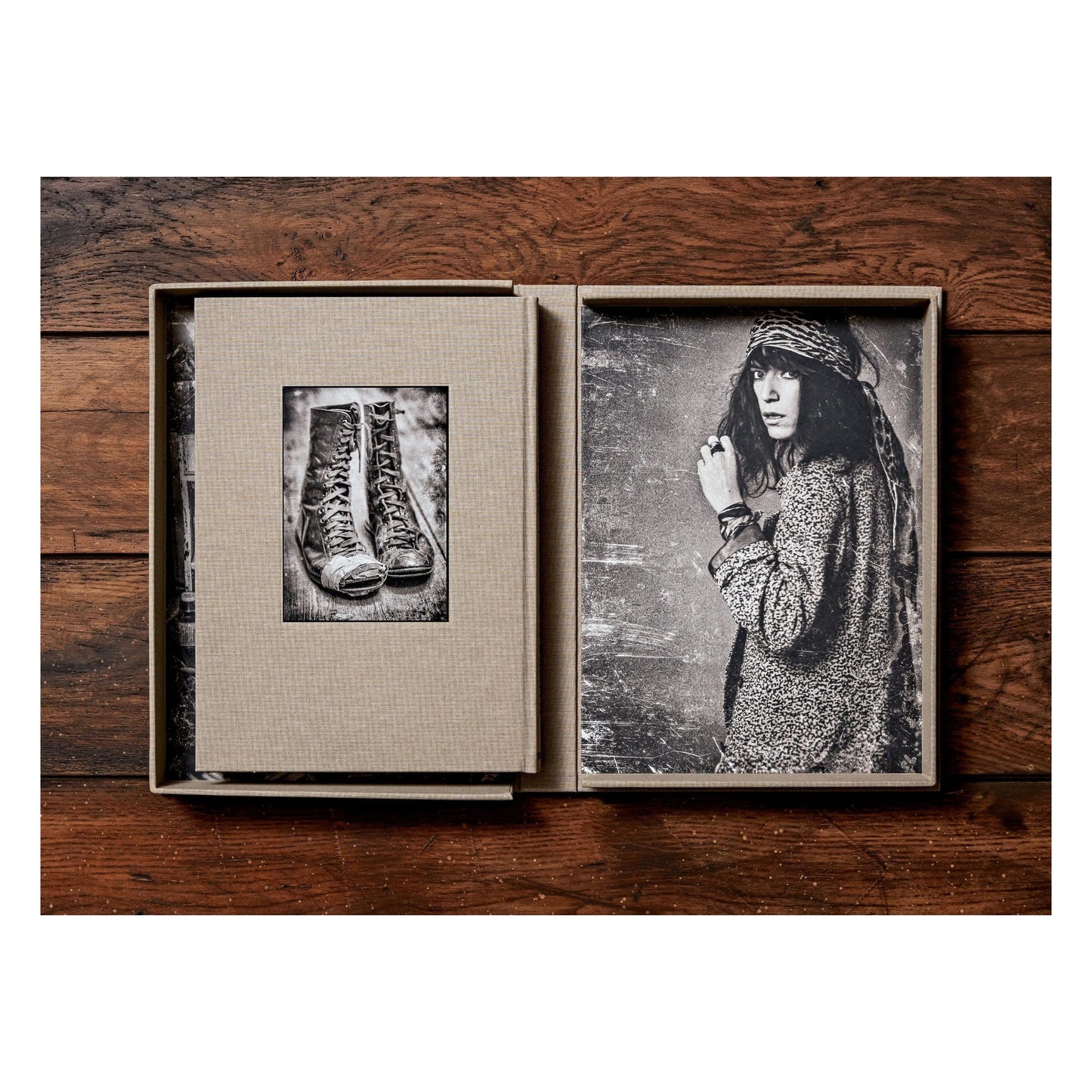 Lynn Goldsmith. Patti Smith. Before Easter After. Art Edition No. 101–200, ‘NYC, 1976’ (English) (AP)