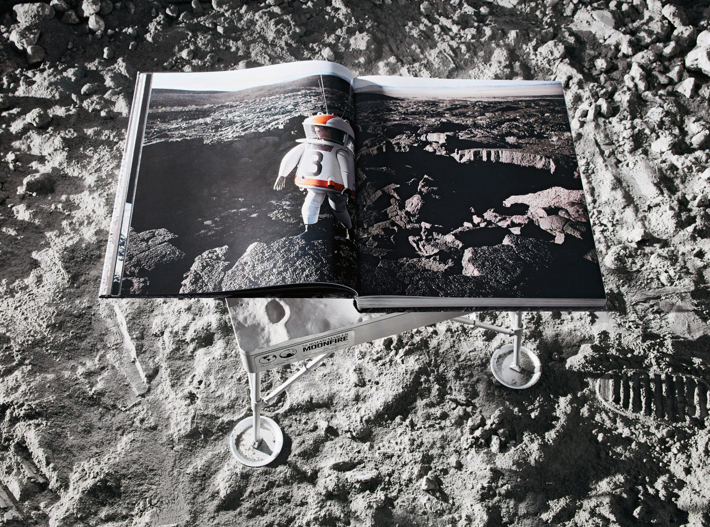Norman Mailer, Marc Newson. MoonFire, Lunar Rock Edition No. 1,969 ‘NWA 4936’ (English)