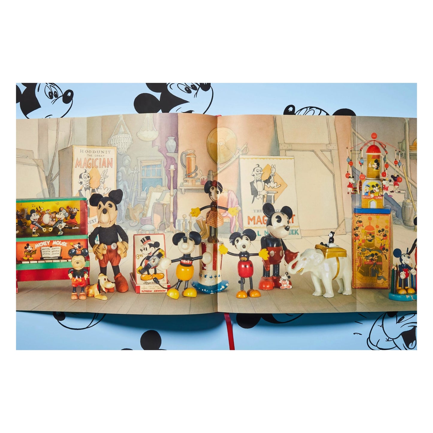 Walt Disney's Mickey Mouse. The Ultimate History (English)