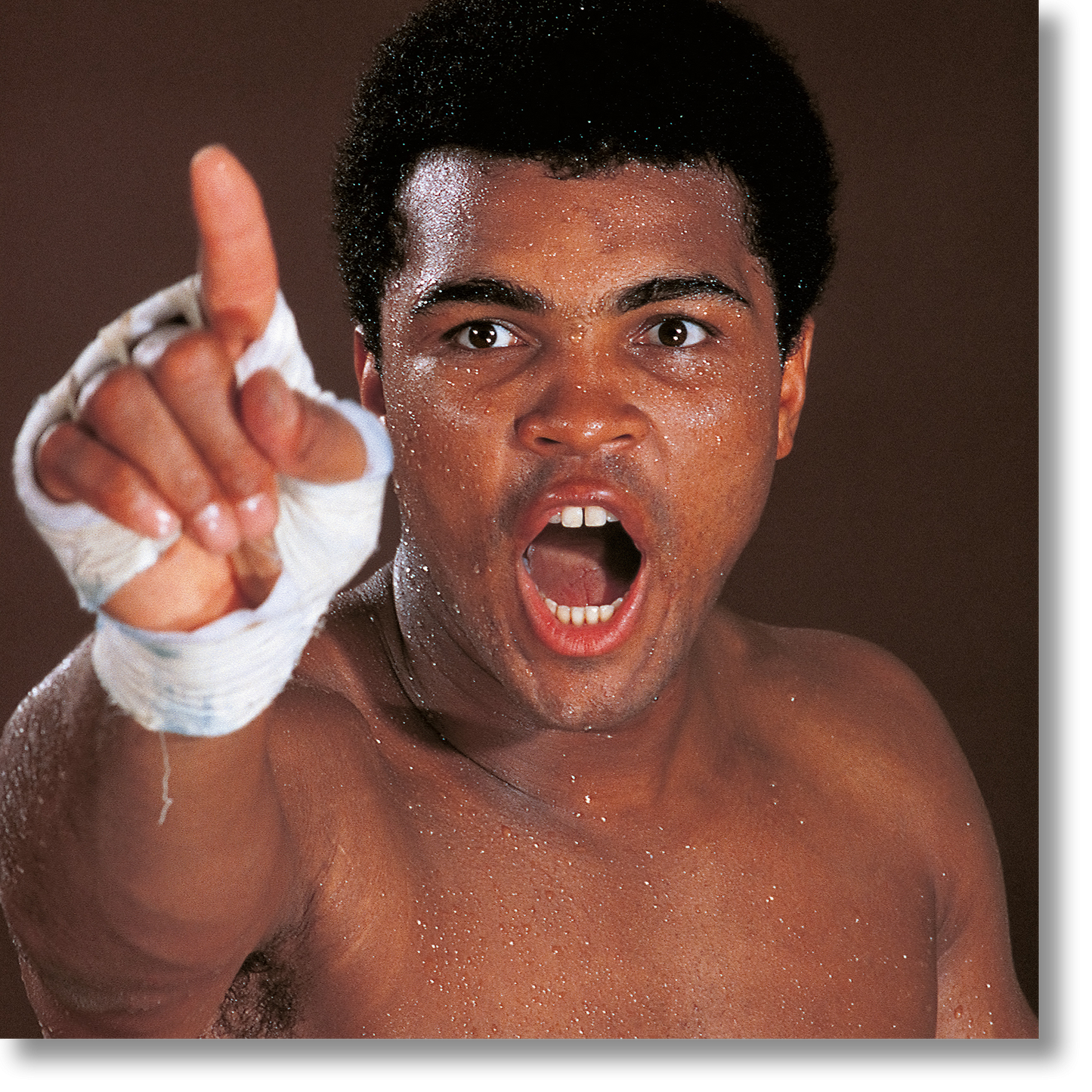 Neil Leifer. Homage to Ali. ‘The Mouth That Roared, 1970’ (AP)