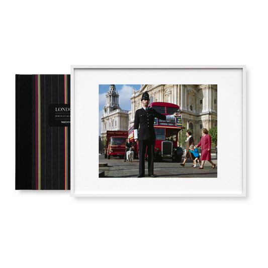 London. Portrait of a City, Paul Smith Edition No. 501–1,000 ‘Traffic Policeman’ (German, French, English) (SA)