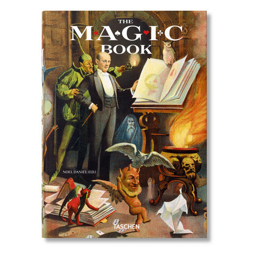 The Magic Book (English)
