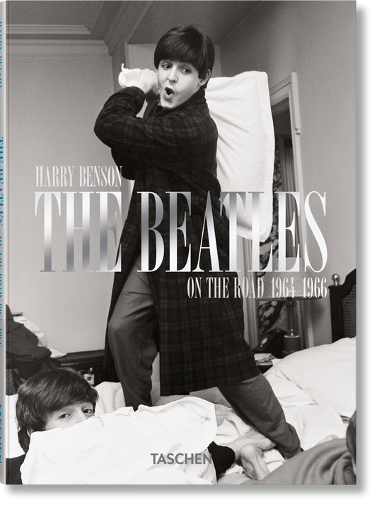 Harry Benson. The Beatles (English)