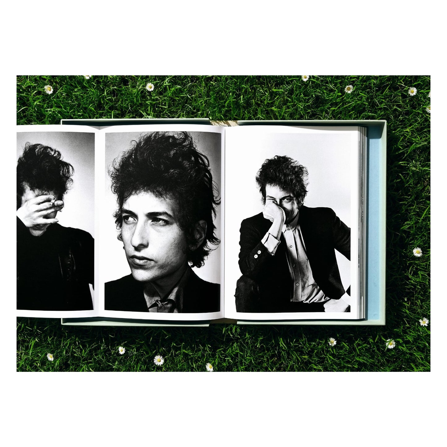 Daniel Kramer. Bob Dylan. Art Edition No. 1–100 ‘Bob Dylan with Dark Glasses, NYC’ (German, French, English)