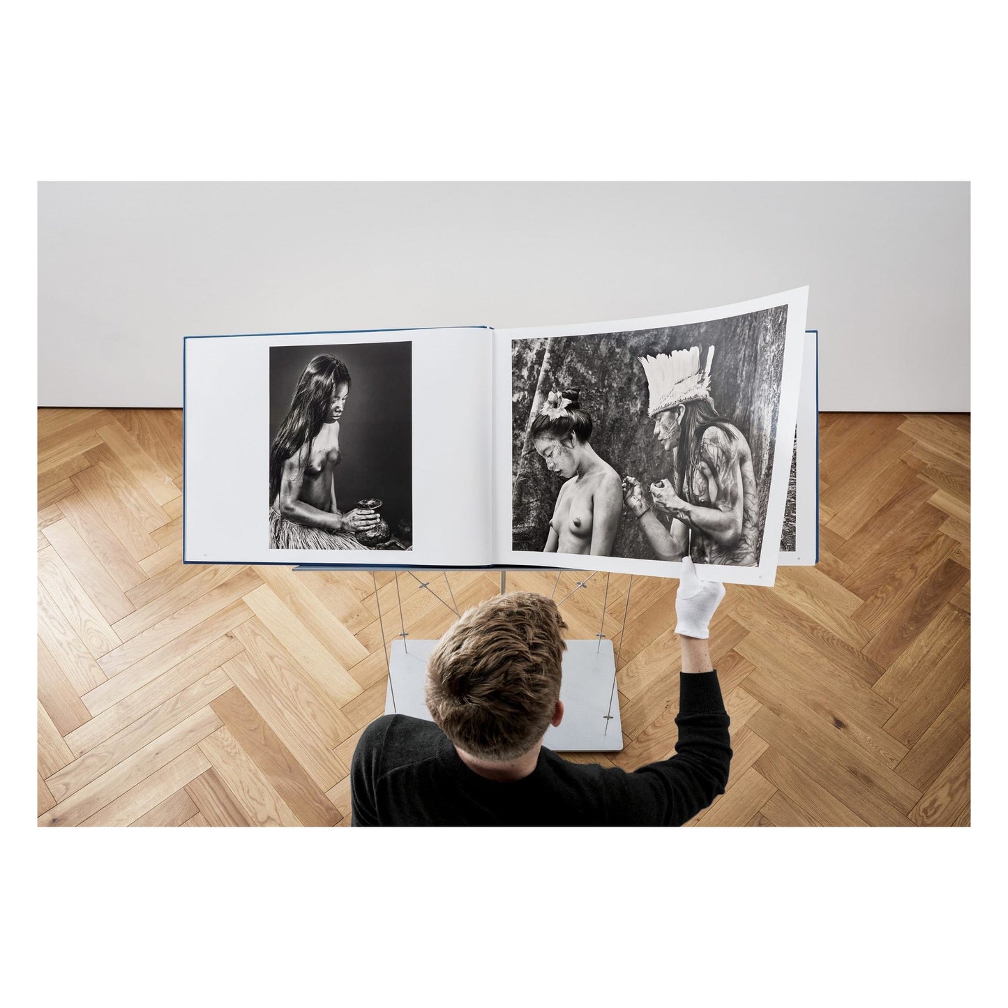 Sebastião Salgado. Amazônia, Art Edition No. 201–300 ‘Marauiá Mountain Range’ (English)