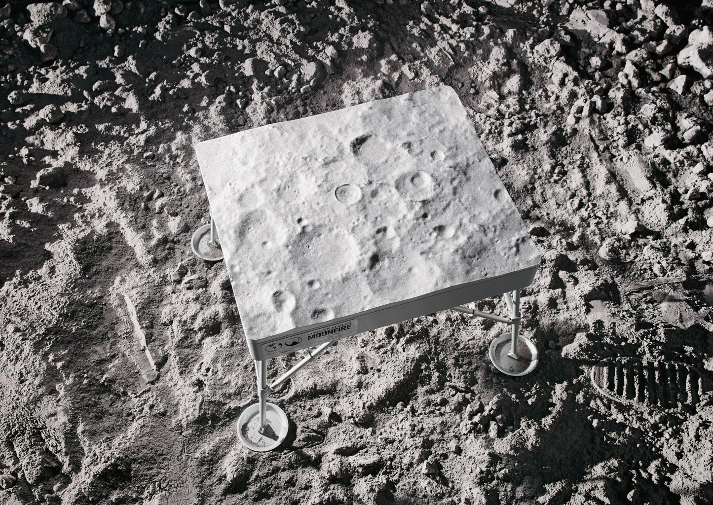 Norman Mailer, Marc Newson. MoonFire, Lunar Rock Edition No. 1,967 ‘NWA 5153’ (English)