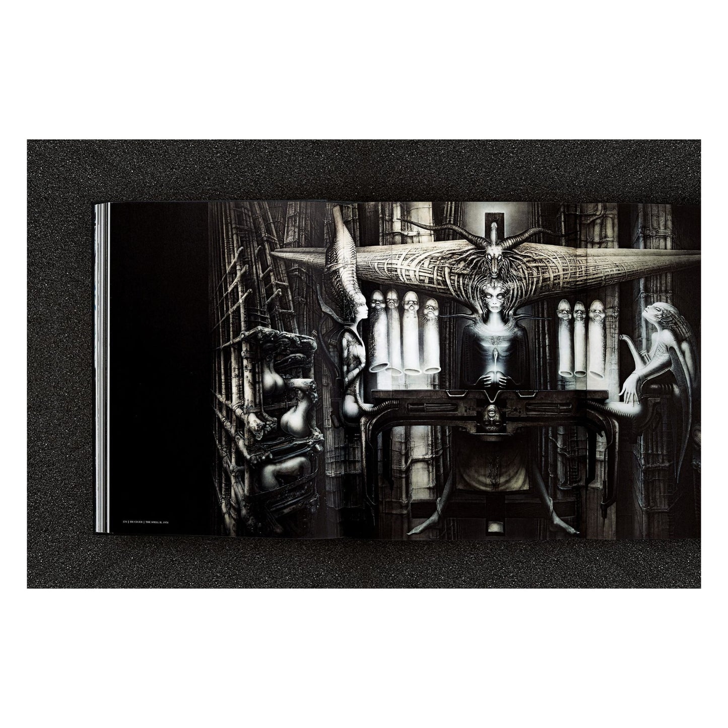 HR Giger. Art Edition No. 1–100 ‘Relief + Photogravure’ (German, French, English) (SA)