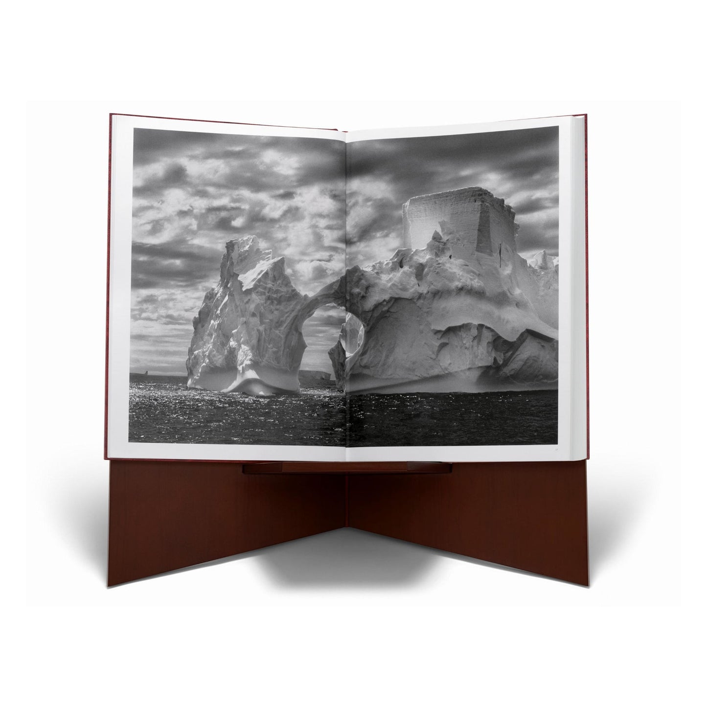 Sebastião Salgado. Genesis. Art Edition No. 101–200 ‘North of the Ob River, Yamal Peninsula, Siberia, Russia’ (English)