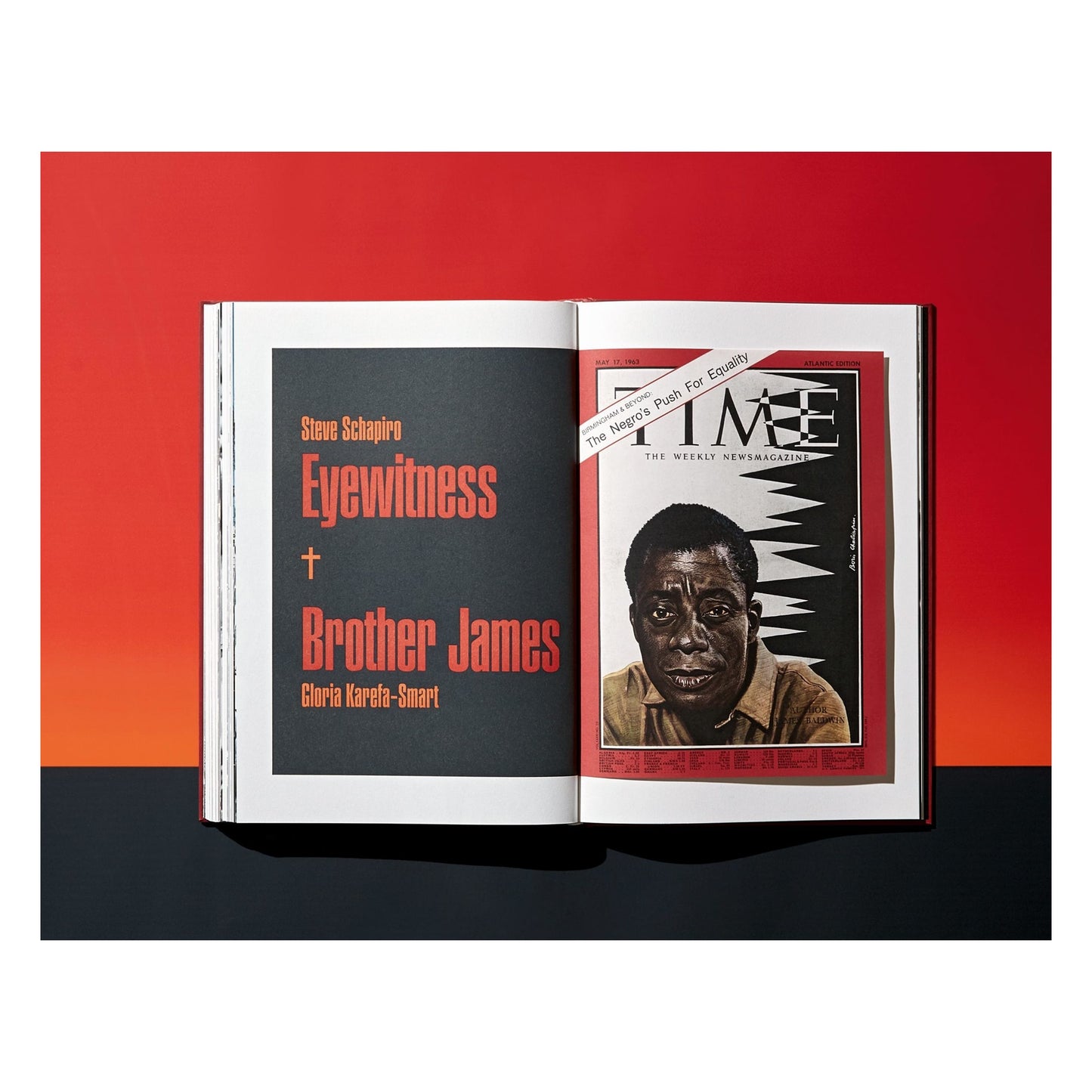 James Baldwin. The Fire Next Time. Photographs by Steve Schapiro (English) (SA)
