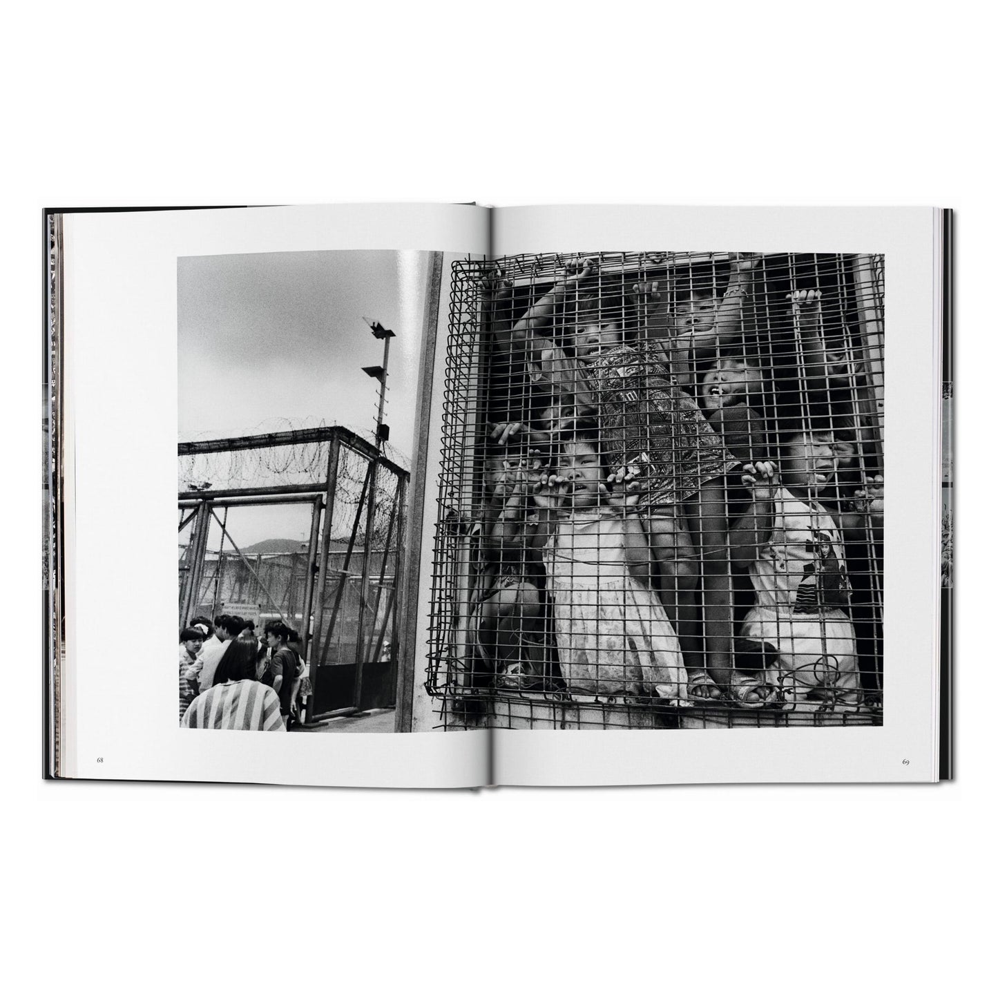 Sebastião Salgado. Exodus (Italian)
