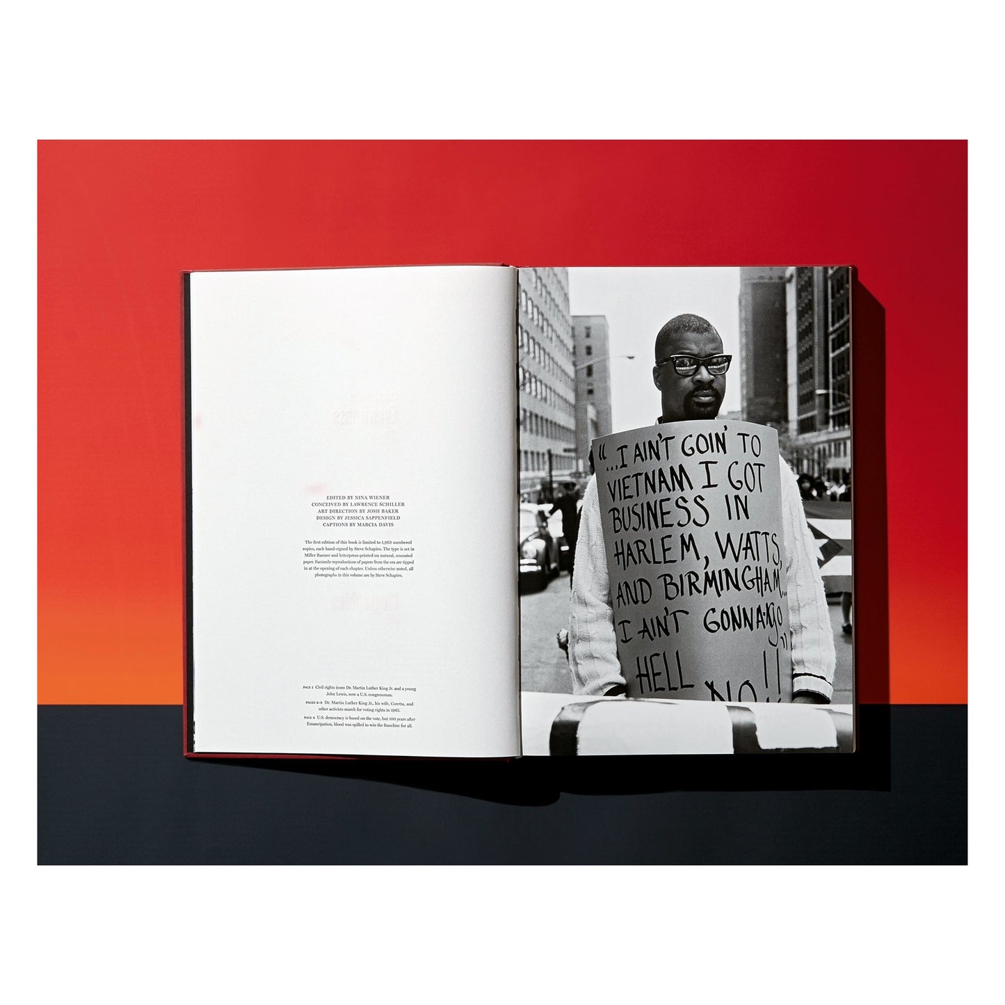James Baldwin. The Fire Next Time. Photographs by Steve Schapiro (English) (SA)