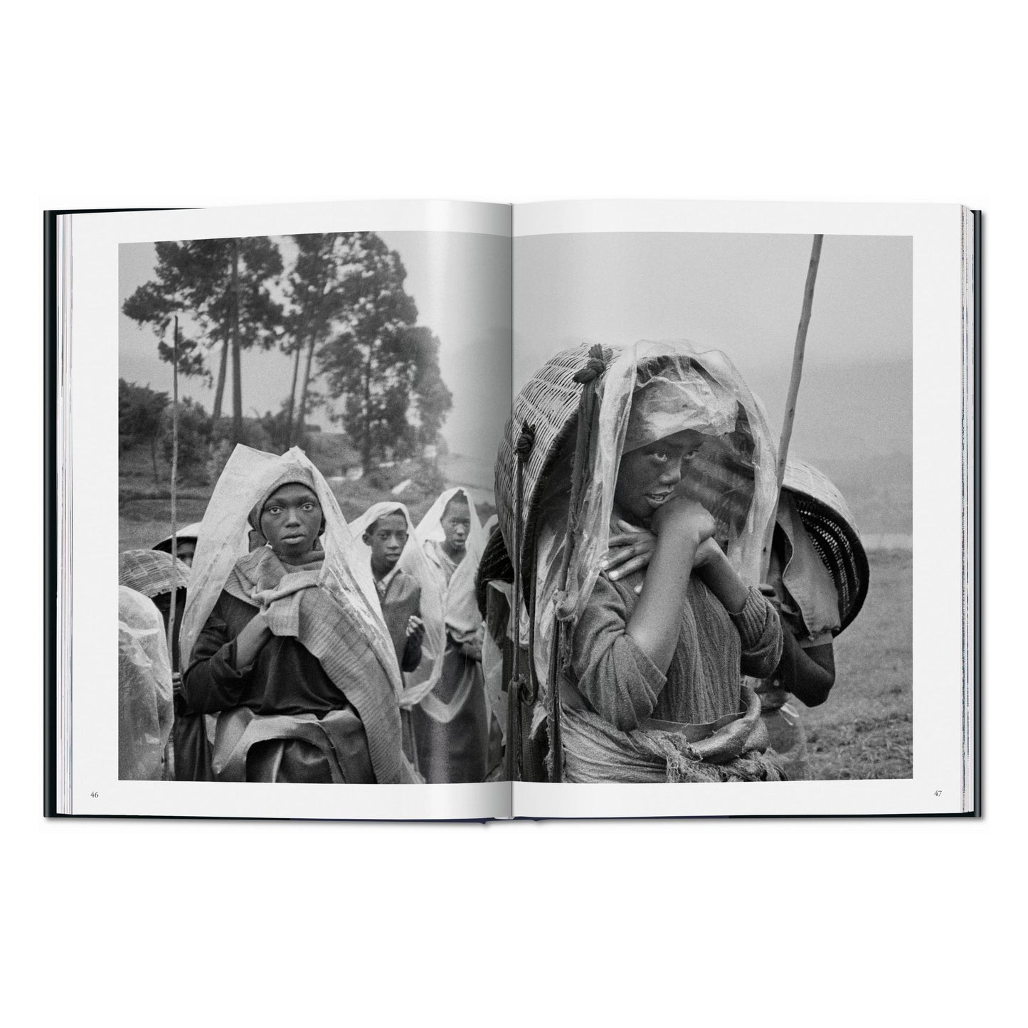 Sebastião Salgado. Trabalhadores. Uma arquelogigia da era industrial (Portuguese)