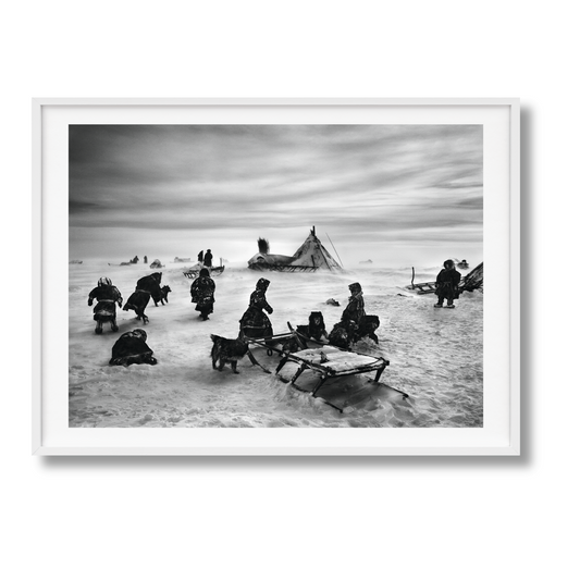 Sebastião Salgado. Genesis. Art Edition No. 101–200 ‘North of the Ob River, Yamal Peninsula, Siberia, Russia’ (English)