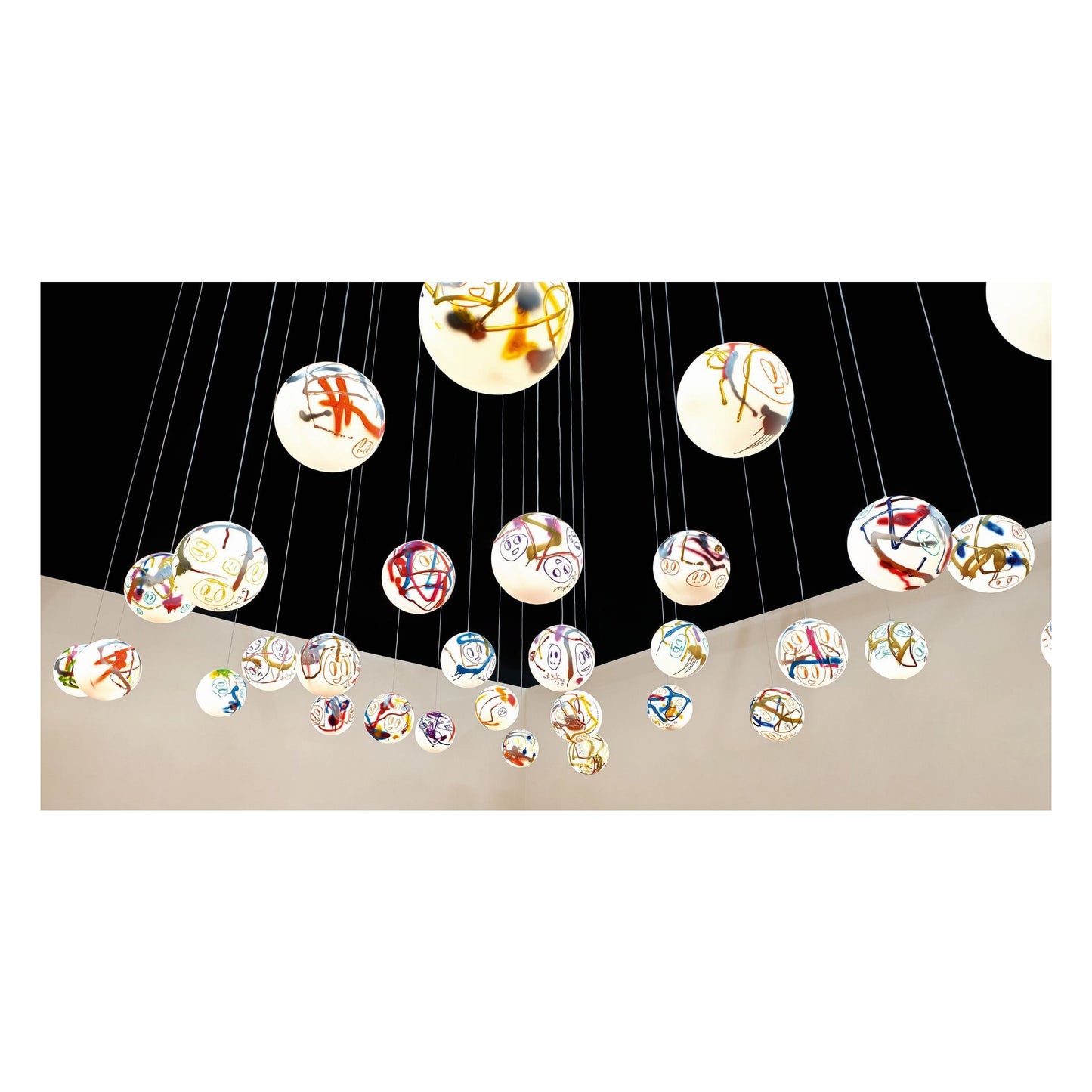 André Butzer. Art Edition No. 1–100 ‘Pendant Light’ (English)