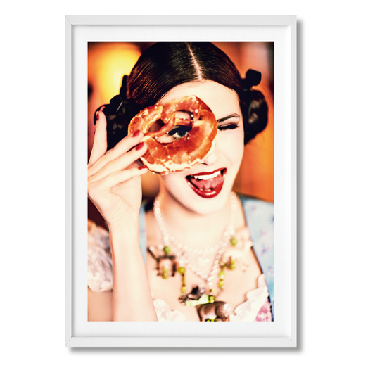 Ellen von Unwerth. Heimat, Art Edition No. 201–300 ‘Spy Device’ (German, French, English) (AP)
