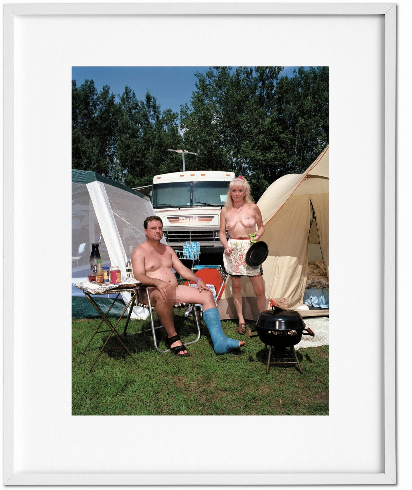 Naomi Harris. America Swings, Art Edition No. 51–100 ‘Barbecue’ (German, French, English) (AP)