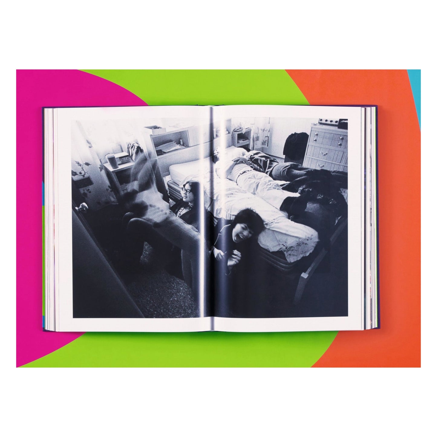 Tom Wolfe. The Electric Kool-Aid Acid Test, Art Edition No. 101–200, Lawrence Schiller ‘Hollywood Acid Test’ (English) (AP)