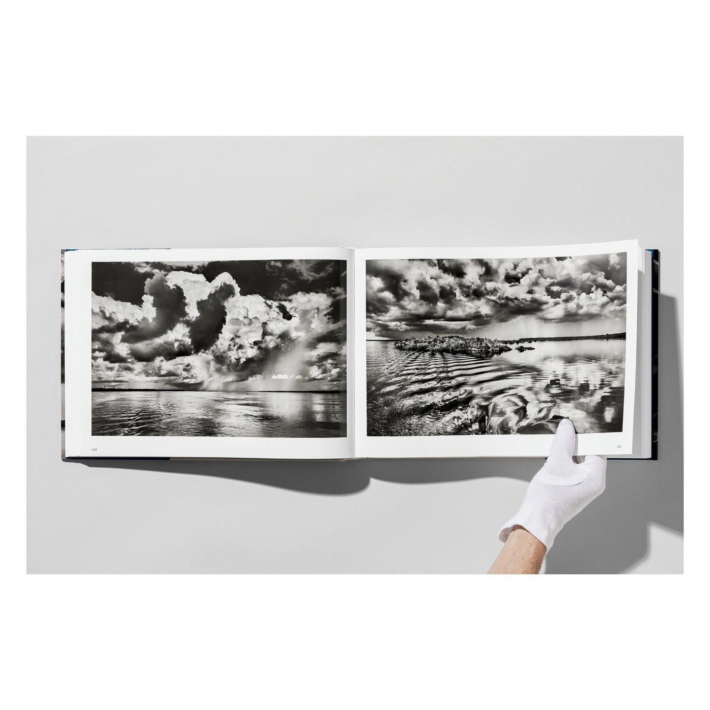 Sebastião Salgado. Amazônia (Portuguese)