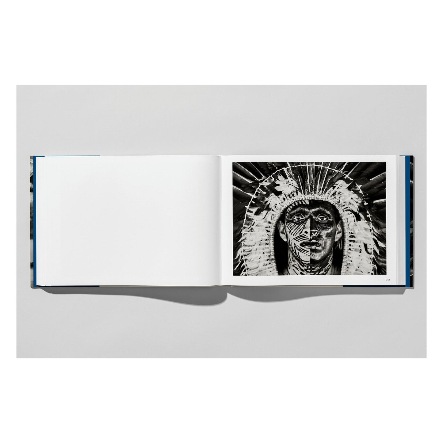 Sebastião Salgado. Amazônia (German)