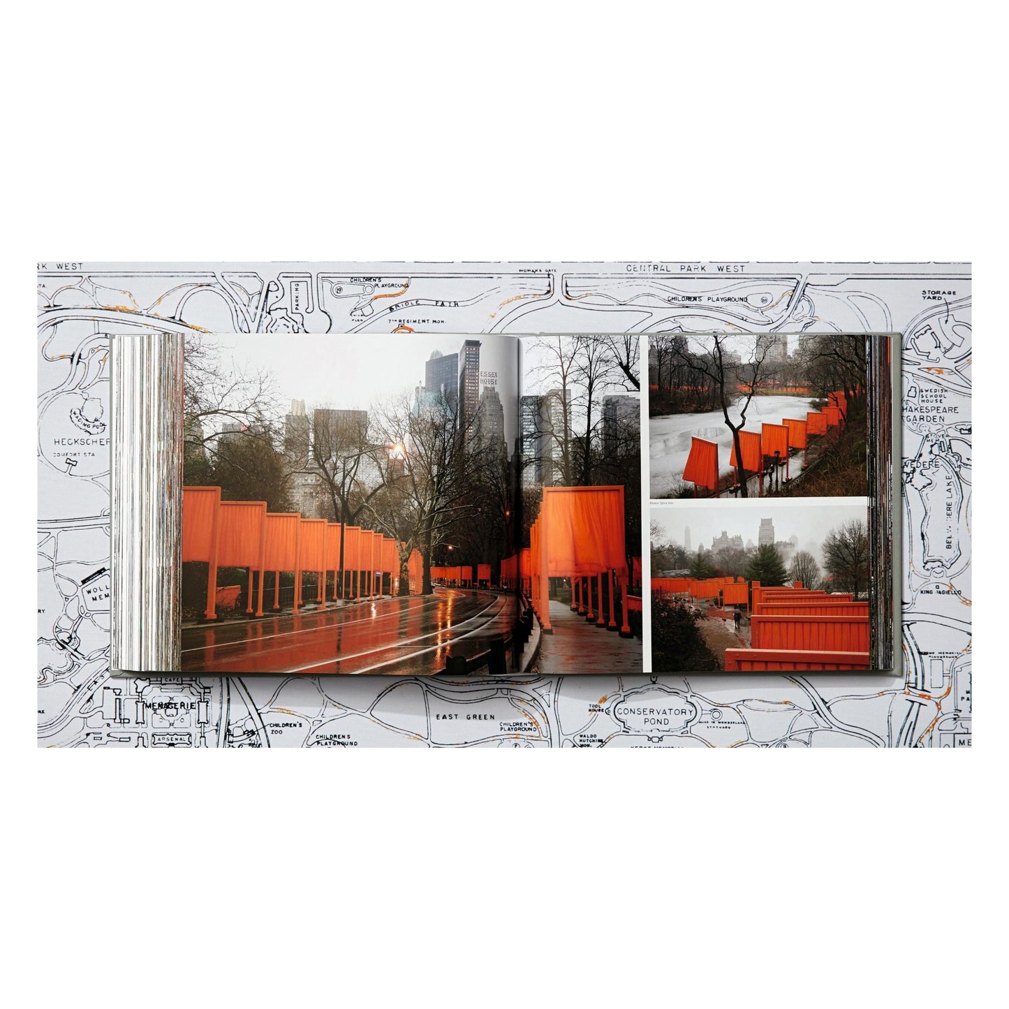 Christo and Jeanne-Claude. The Gates (English)