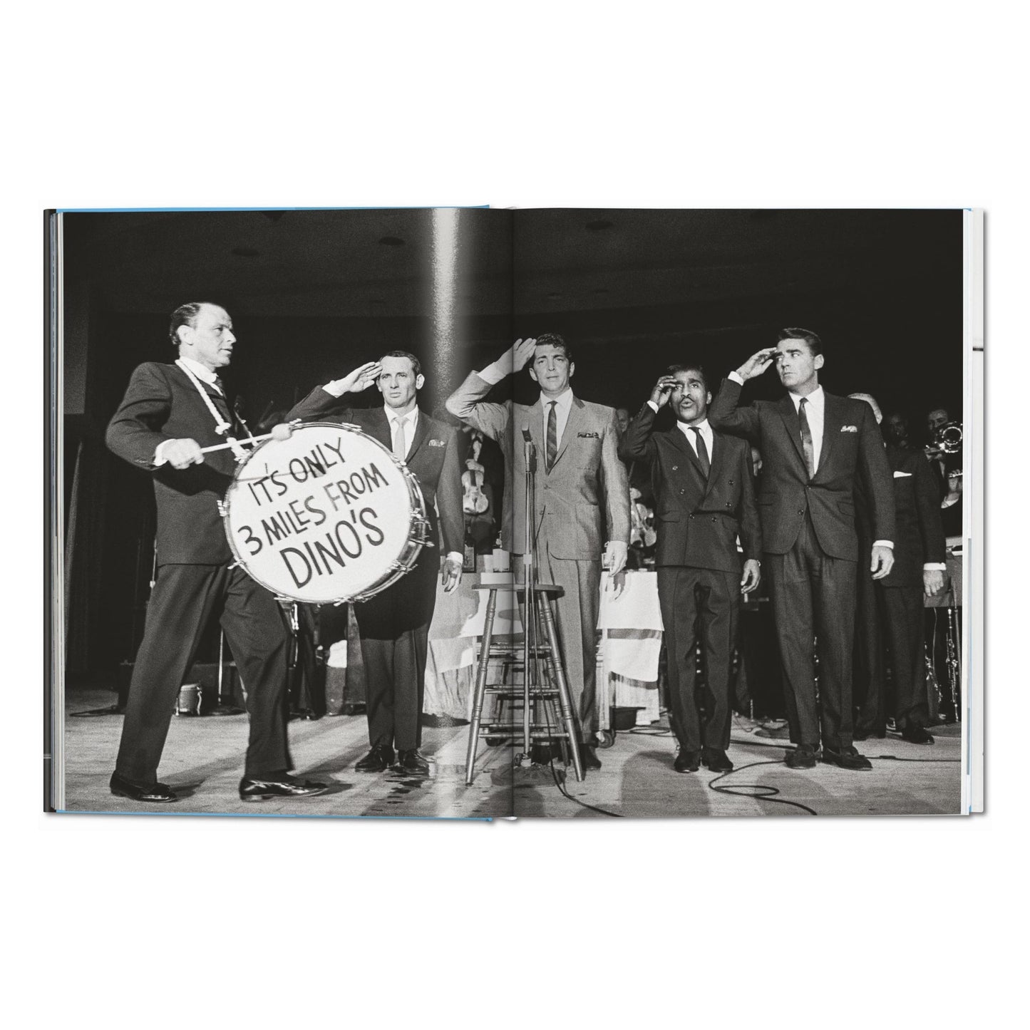 Gay Talese. Phil Stern. Frank Sinatra Has a Cold (French, English)