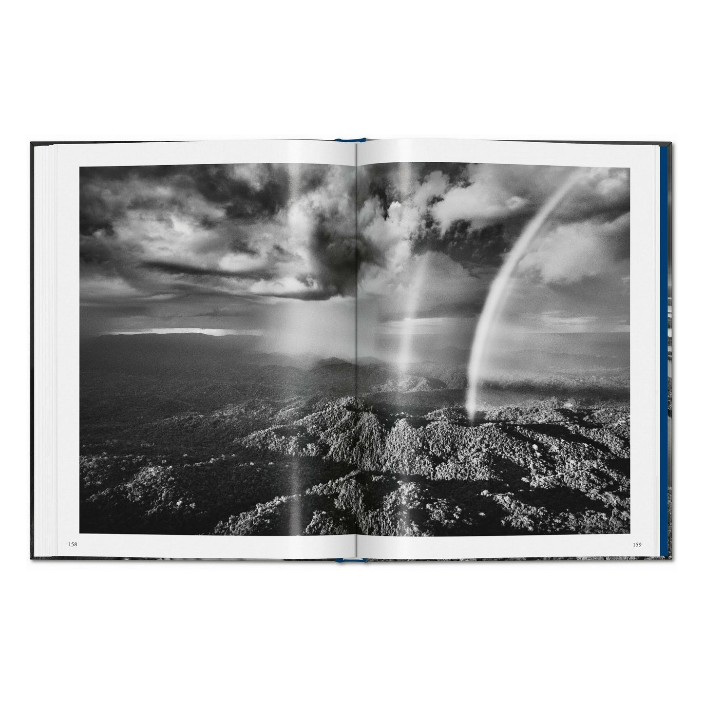 Sebastião Salgado. Amazônia (German)
