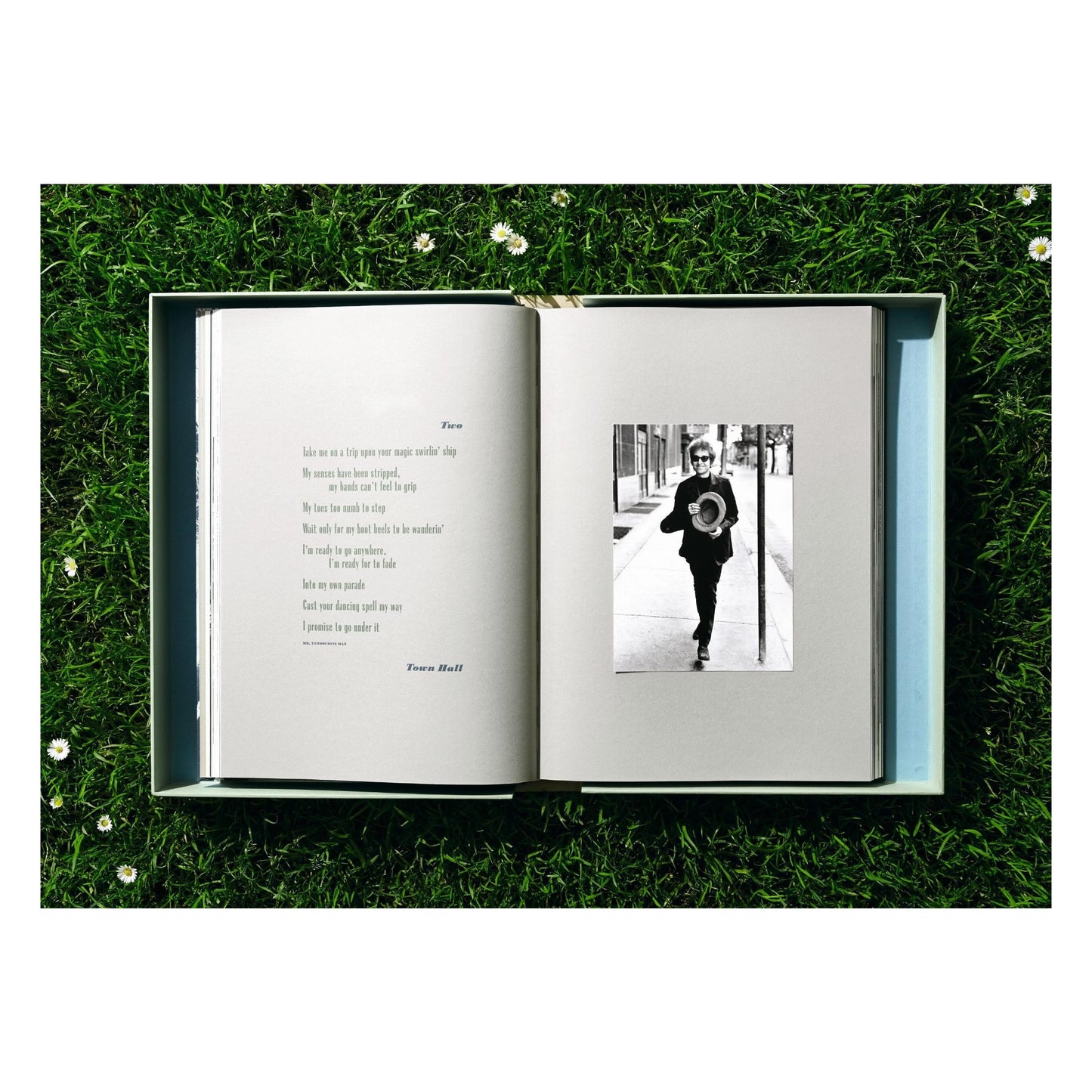 Daniel Kramer. Bob Dylan. Art Edition No. 1–100 ‘Bob Dylan with Dark Glasses, NYC’ (German, French, English)