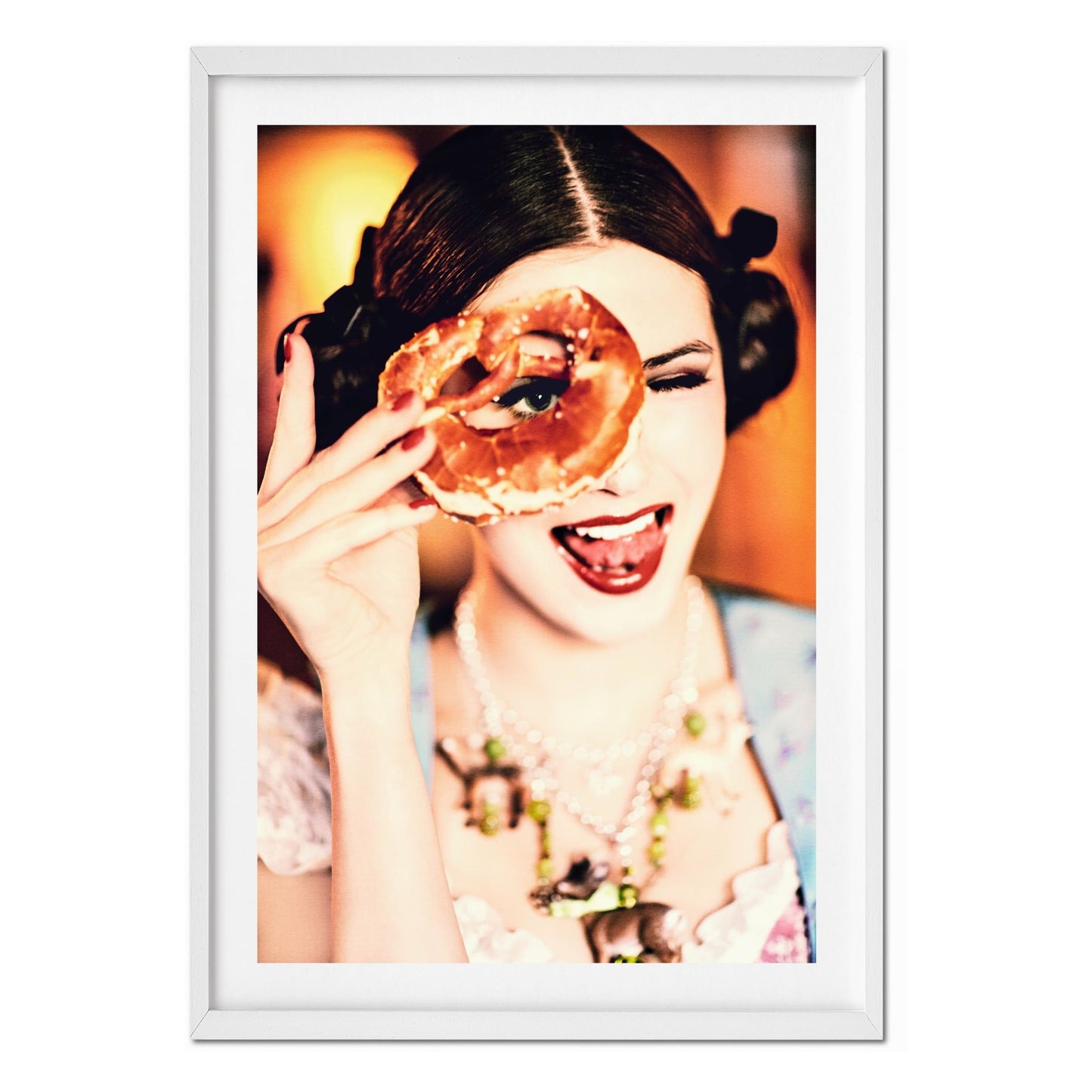 Ellen von Unwerth. Heimat, Art Edition No. 201–300 ‘Spy Device’ (German, French, English) (AP)