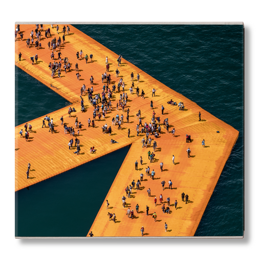 Christo and Jeanne-Claude. The Floating Piers (English, Italian) (SA)