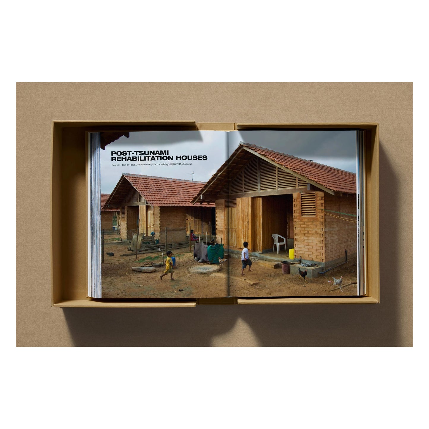 Shigeru Ban. Complete Works 1985–Today. Art Edition ‘Bamboo Gridshell Roof’, 2023 (German, French, English) (SA)