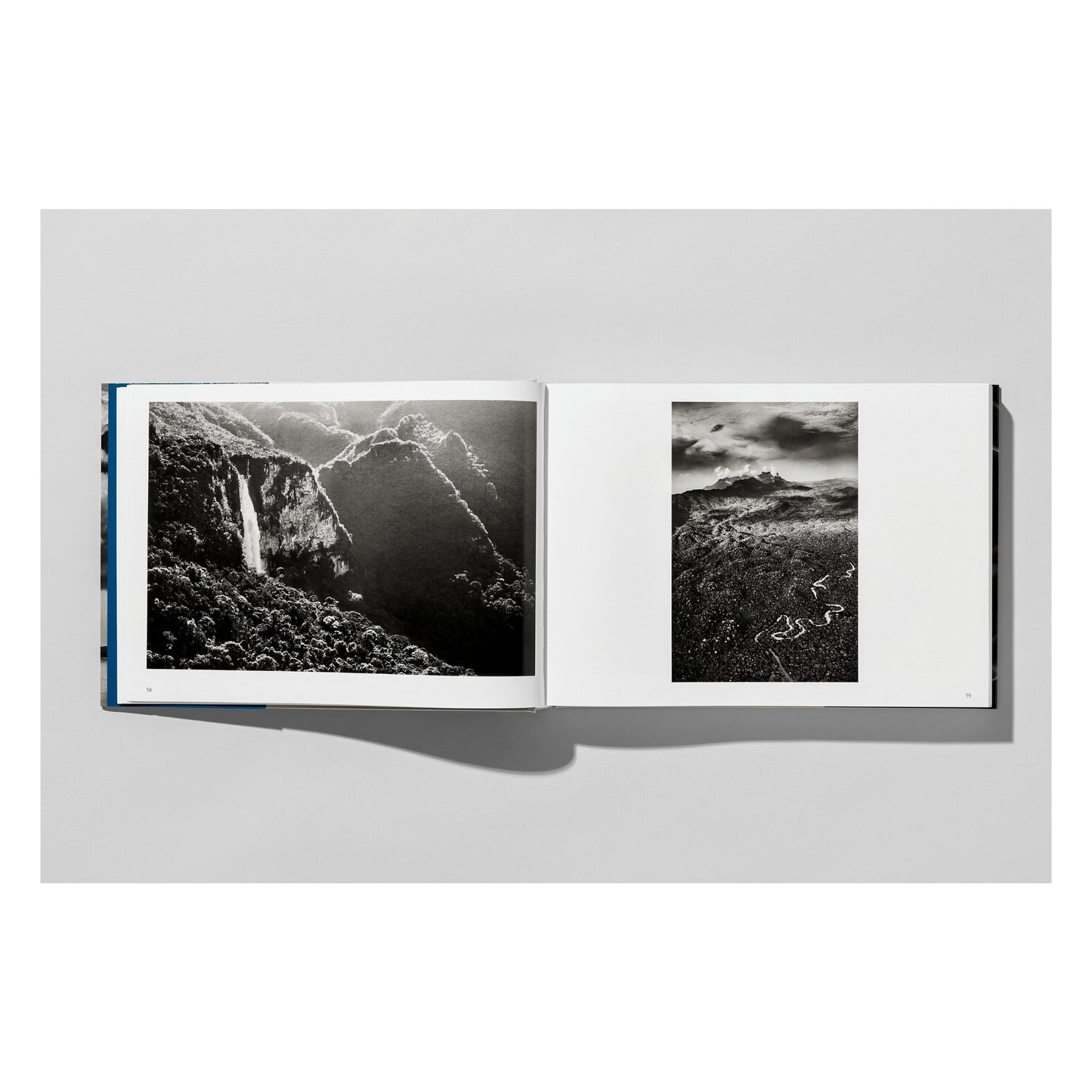 Sebastião Salgado. Amazônia (German)