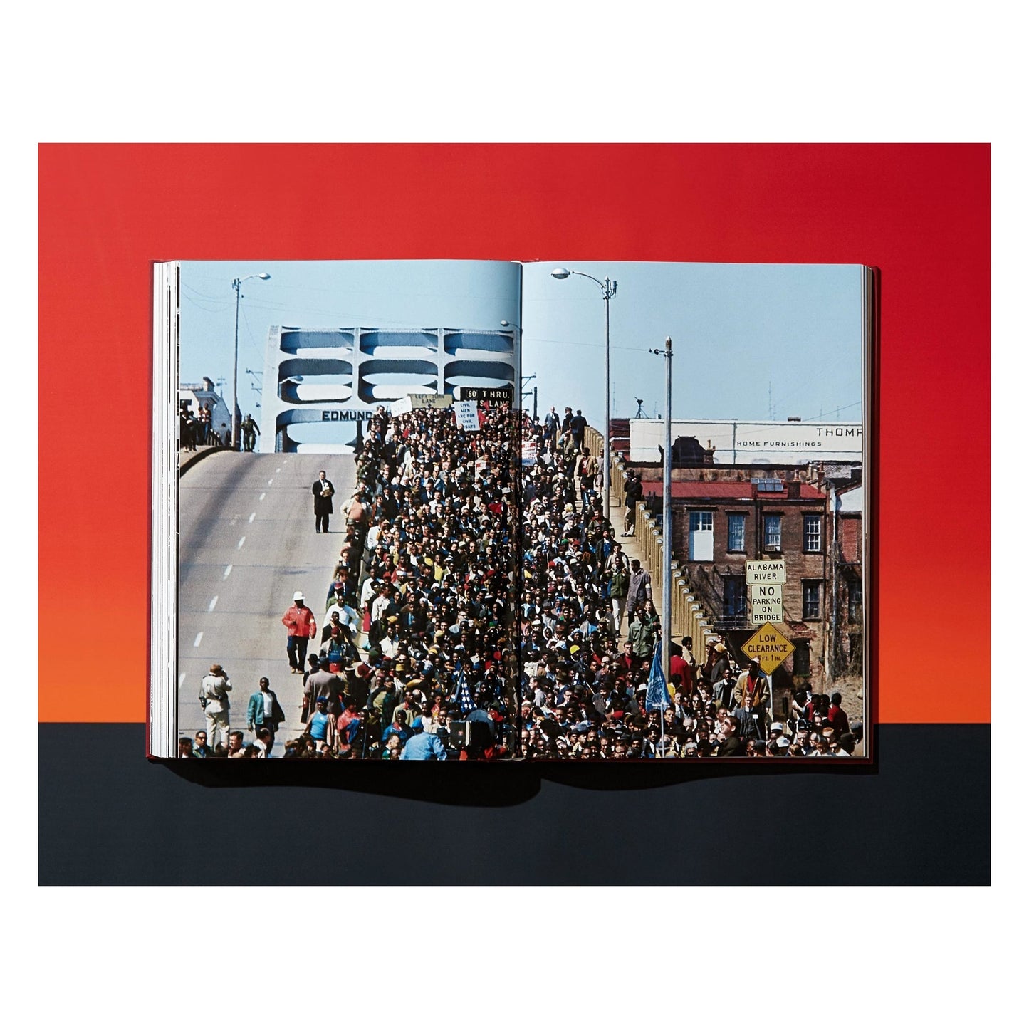 James Baldwin. The Fire Next Time, Art Edition No. 1–50, Steve Schapiro ‘Martin Luther King Jr.’ (English)