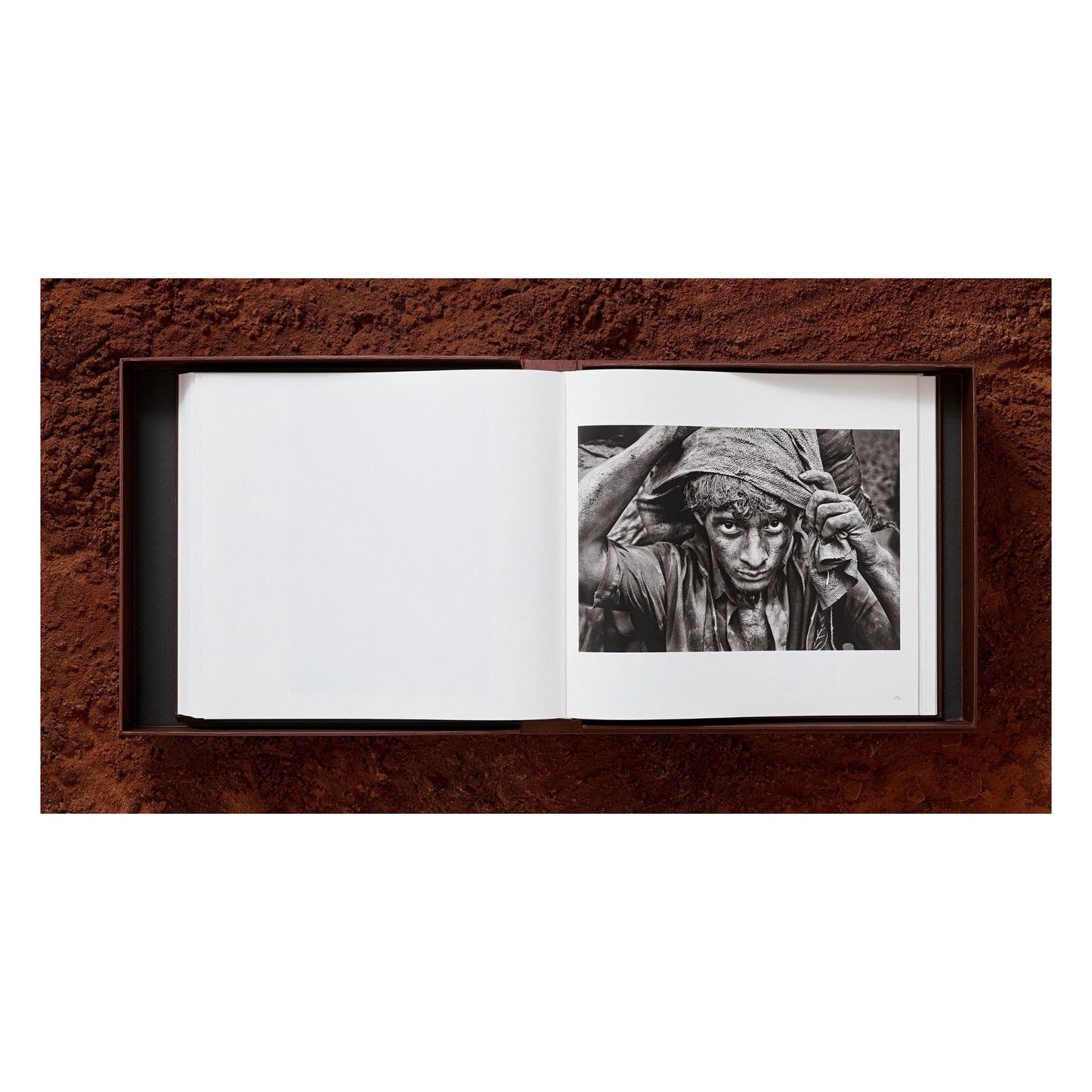 Sebastião Salgado. Gold, Art Edition, Brasil 1986 (English) (AP)